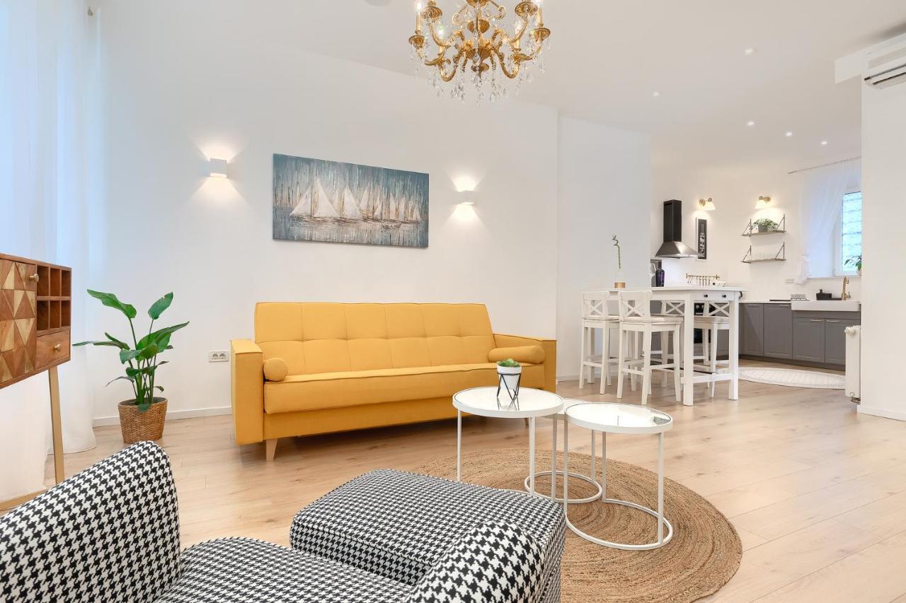 רייקה Calafati Apartment With Free Private Parking מראה חיצוני תמונה