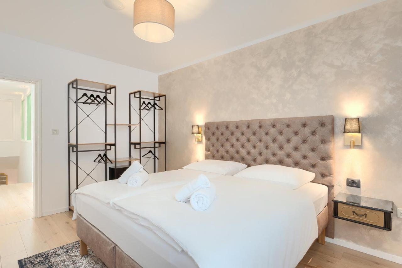 רייקה Calafati Apartment With Free Private Parking מראה חיצוני תמונה