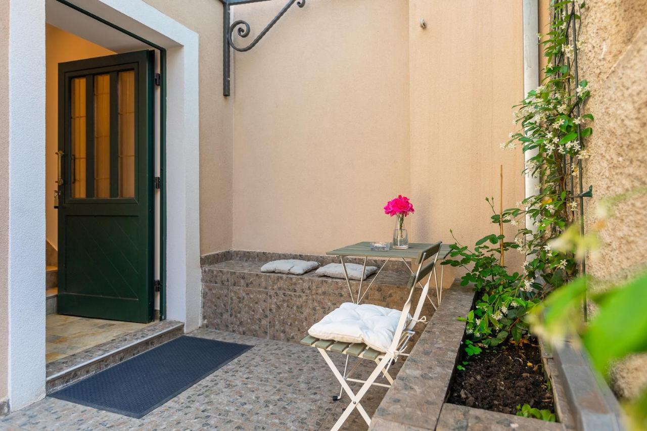 רייקה Calafati Apartment With Free Private Parking מראה חיצוני תמונה
